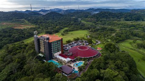 Summit casino Panama